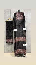 Load image into Gallery viewer, Velvet handblock ajrakh designer style top and bottom with sleeves MF0067