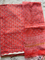 Load image into Gallery viewer, 5 m handblock cotton fabric with Kota doria dupatta