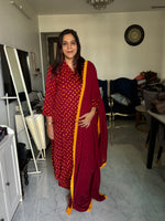 Load image into Gallery viewer, Modal silk Bandhej stitched 3 piece set
