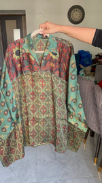 Load image into Gallery viewer, Vanaspathi handblocked modal silk kaftan shirt