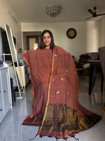 Load image into Gallery viewer, Pure linen handwoven jamdani top and dupatta with zari 2 piece set