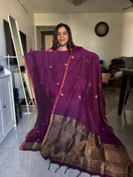 Load image into Gallery viewer, Pure linen handwoven jamdani top and dupatta with zari 2 piece set