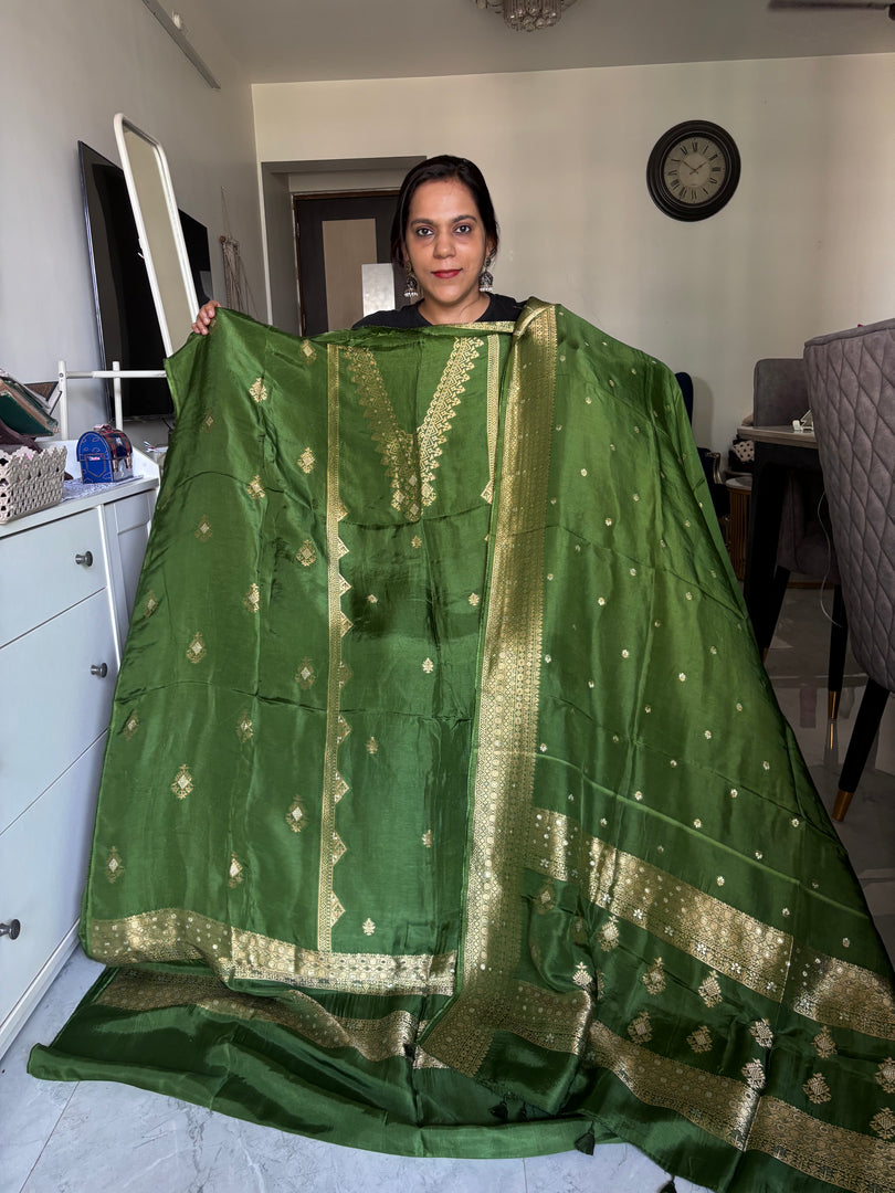 Dola zari top with dola silk dupatta with tazzels 2 piece set