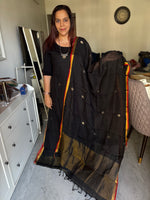 Load image into Gallery viewer, Pure linen handwoven jamdani top and dupatta with zari 2 piece set Mf0078